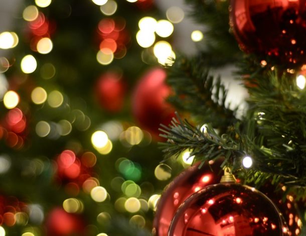 Wolna wysokiej rozdzielczości zdjęcia drzewo, gałąź, Bokeh, plama, abstrakcyjny, Zielony, czerwony, wakacje, Boże Narodzenie, jodła, drzewko świąteczne, świąteczna dekoracja, tło, złoto, Tapeta, Koła, zdarzenie, weekend, oświetlenie świąteczne, drzewiastych roślin, Hintergrung